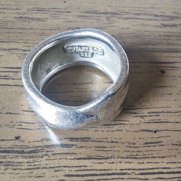 Tiffany & Co. Vintage Leaf Ring - Picture 7 of 9